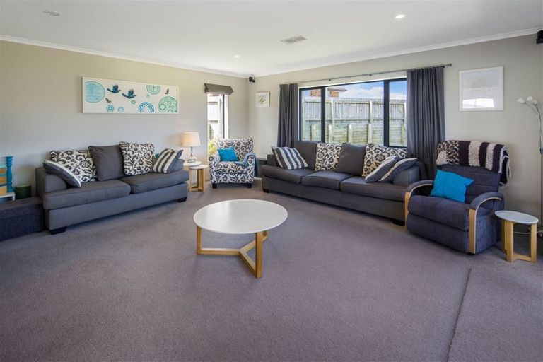 Photo of property in 185b Mark Avenue, Grenada Village, Wellington, 6037