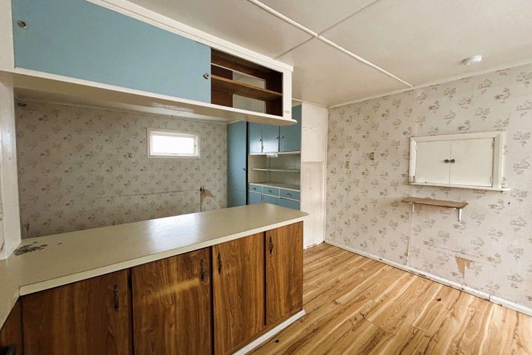 Photo of property in 43 Bourke Street, Palmerston North, 4410