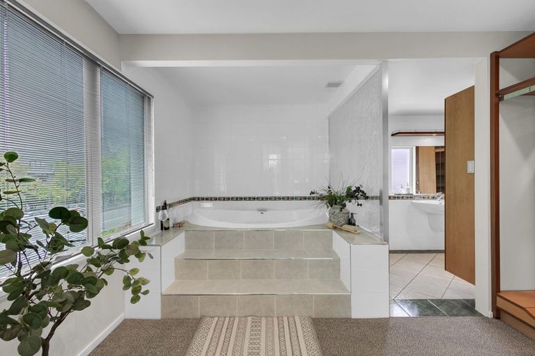 Photo of property in 22 Darvel Street, Riccarton, Christchurch, 8011