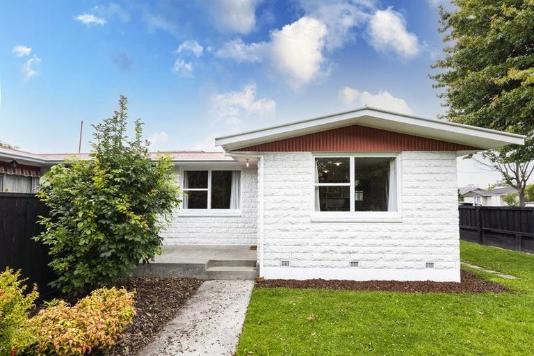 Photo of property in 1/78 Saint James Avenue, Papanui, Christchurch, 8053