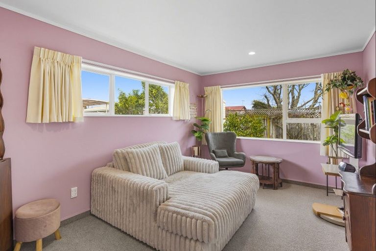 Photo of property in 174 Bath Street, Levin, 5510