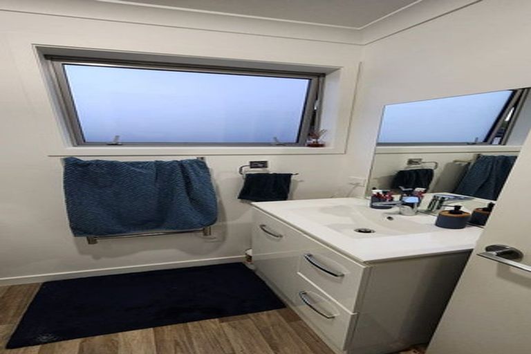 Photo of property in 83b Marlborough Avenue, Glenfield, Auckland, 0629