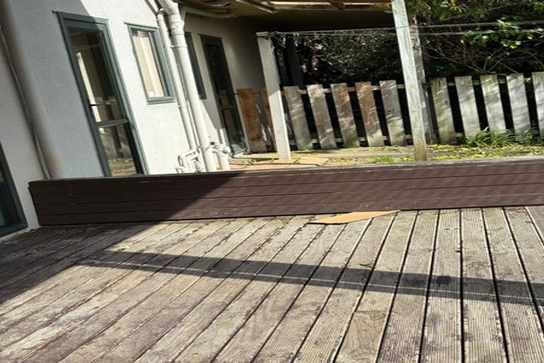 Photo of property in 14 Arrowsmith Drive, Clover Park, Auckland, 2019