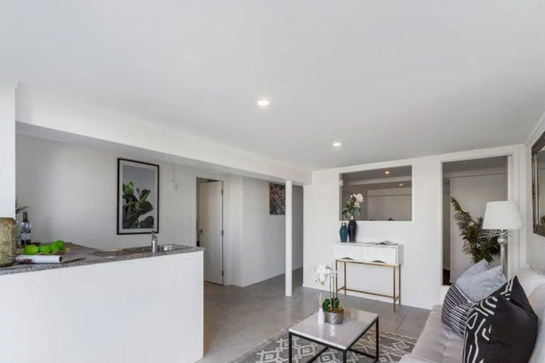 Photo of property in 20 Kotahi Road, Mount Wellington, Auckland, 1062