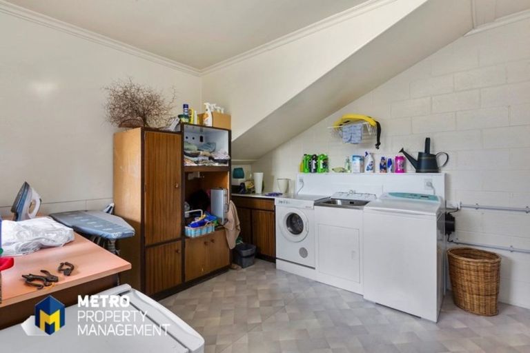 Photo of property in 64 Cliffs Road, Saint Clair, Dunedin, 9012