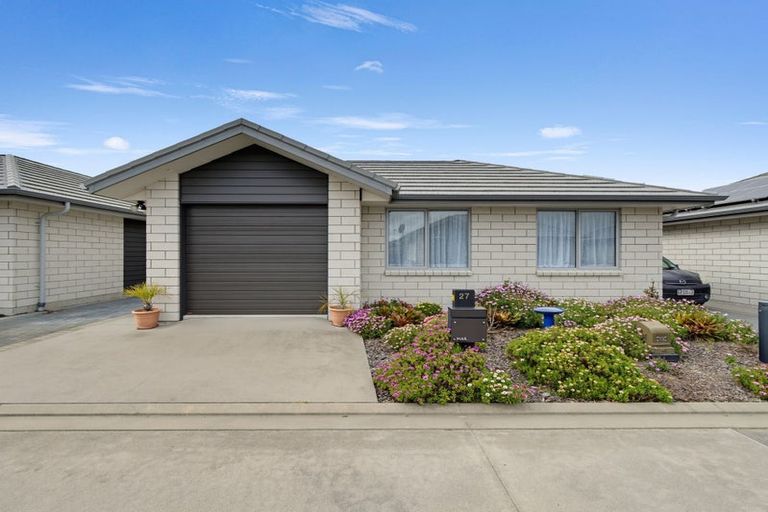 Photo of property in 27 Arrow Close, Papamoa, 3118