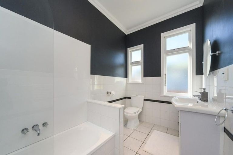 Photo of property in 859 Main Street, Roslyn, Palmerston North, 4414