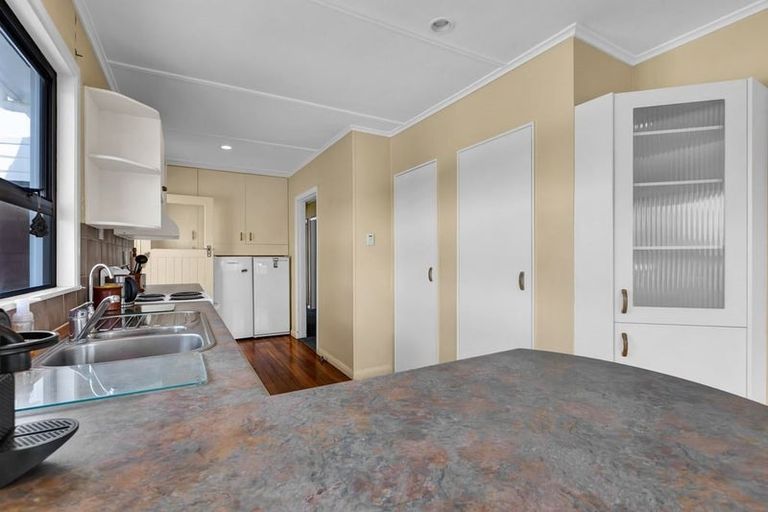 Photo of property in 14 Beach Street, Fitzroy, New Plymouth, 4312