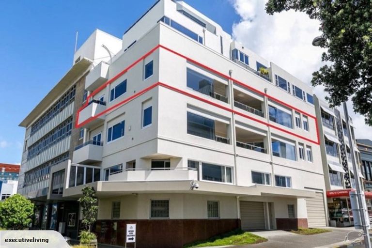 Photo of property in 3/14 Brougham Street, New Plymouth, 4310