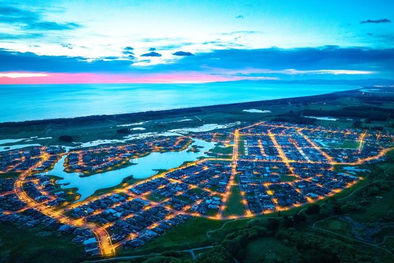 Photo of property in 29 Aroha Street, Pegasus, 7612