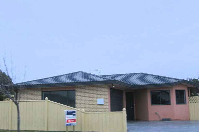 Photo of property in 56a Kensington Drive, Taradale, Napier, 4112