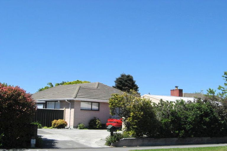 Photo of property in 165 Kendal Avenue, Burnside, Christchurch, 8053