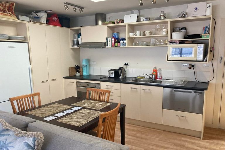 Photo of property in Westhaven Apartments, 23/127 Molesworth Street, Thorndon, Wellington, 6011