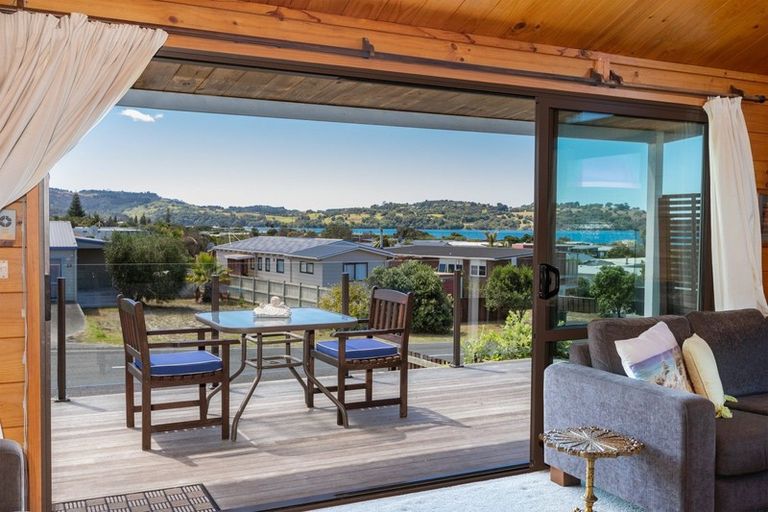 Photo of property in 40 Meiklejohn Way, Omaha, 0986