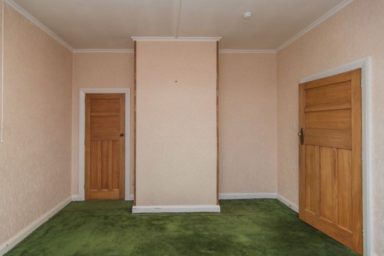 Photo of property in 42 Oxford Street, West End, Timaru, 7910