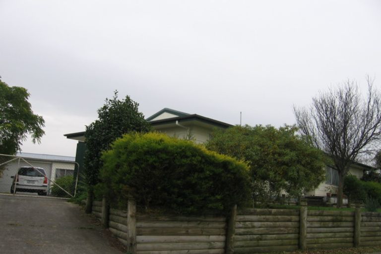 Photo of property in 34 Rosedale Crescent, Cloverlea, Palmerston North, 4412