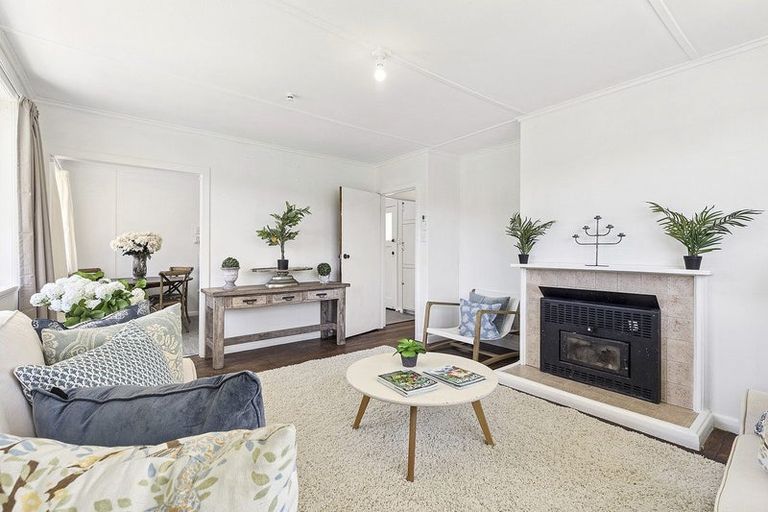 Photo of property in 23 Chew Place, Ranui, Porirua, 5024