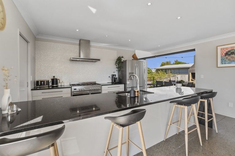 Photo of property in 2 Kowhai Street, Otaki Beach, Otaki, 5512