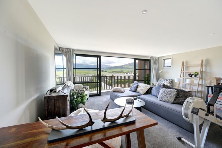 Photo of property in 29a Rannoch Drive, Jacks Point, Queenstown, 9371