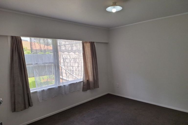 Photo of property in 28 Landscape Road, Papatoetoe, Auckland, 2025