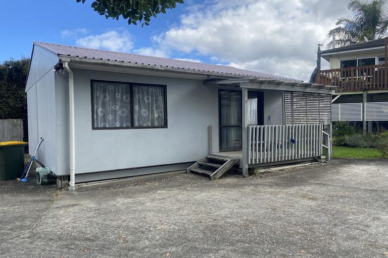 Photo of property in 47 Bodi Place, Te Atatu South, Auckland, 0610