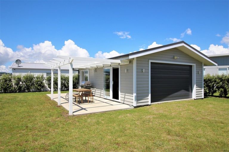 Photo of property in 150 Ngaio Drive, Matarangi, Whitianga, 3592