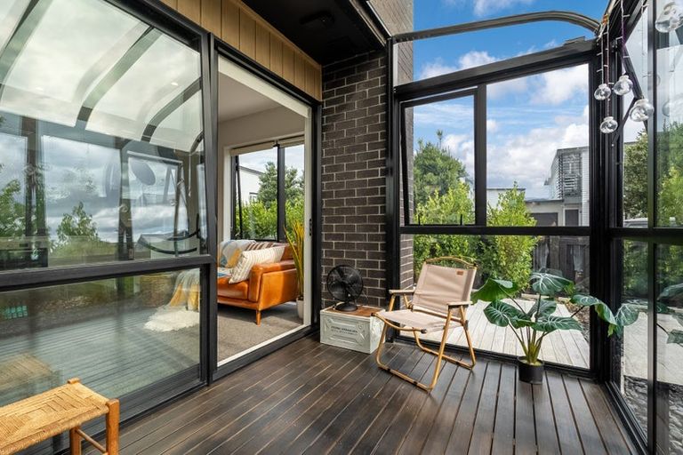 Photo of property in 68 Glidepath Road, Hobsonville, Auckland, 0616