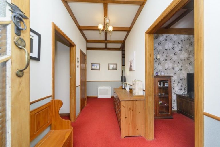 Photo of property in 12 Grey Street, Marton, 4710