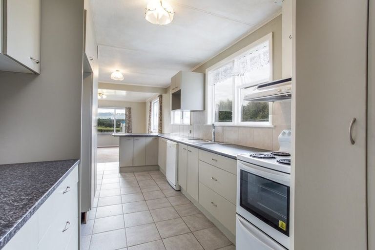 Photo of property in 55 Parakai Avenue, Parakai, 0830