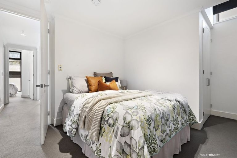 Photo of property in Augusta Apartments, 7/254 Willis Street, Te Aro, Wellington, 6011