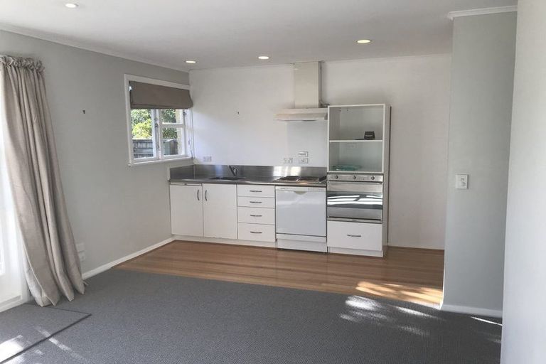 Photo of property in 5d Harrold Street, Highbury, Wellington, 6012