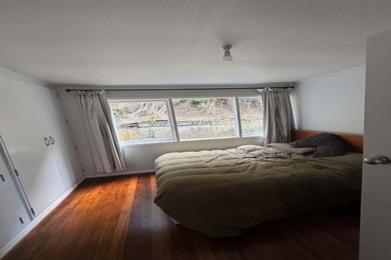 Photo of property in 4/8 Governor Road, Northland, Wellington, 6012
