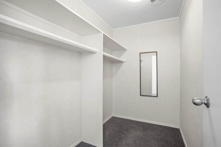 Photo of property in 1/6 Somerton Rise, Henderson, Auckland, 0612