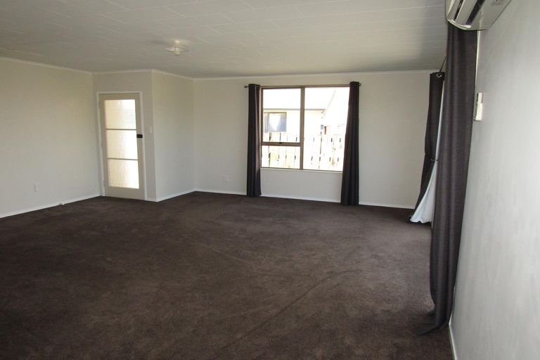 Photo of property in 55 Puriri Crescent, Edgecumbe, 3120