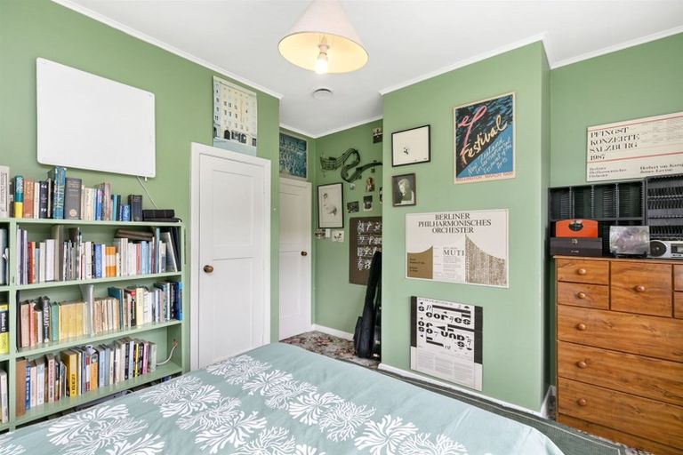 Photo of property in 22 Hathaway Avenue, Karori, Wellington, 6012