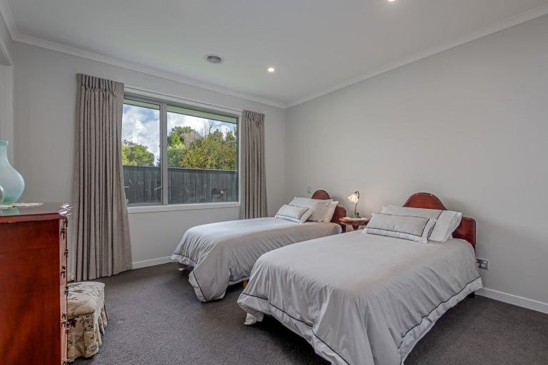 Photo of property in 33 Elmira Avenue, Hokowhitu, Palmerston North, 4410