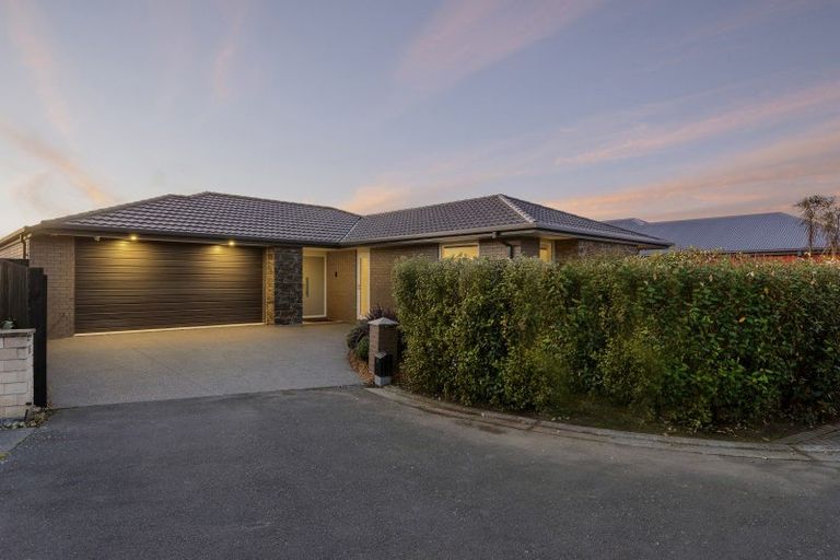 Photo of property in 14 Kilkivan Lane, Broomfield, Christchurch, 8042