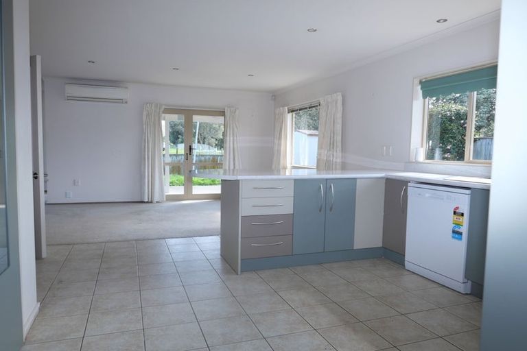 Photo of property in 9 Cabernet Close, Paraparaumu, 5032