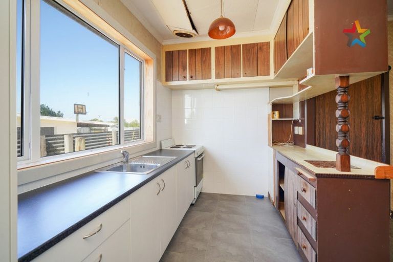 Photo of property in 11 Dyson Street, Strathern, Invercargill, 9812