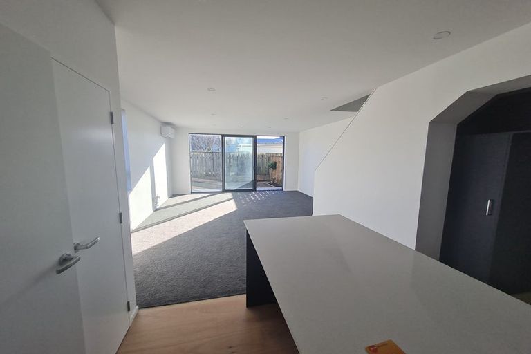 Photo of property in 2/3 Mamari Street, Rongotai, Wellington, 6022