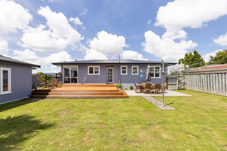 Photo of property in 25 Battersea Place, Roslyn, Palmerston North, 4414