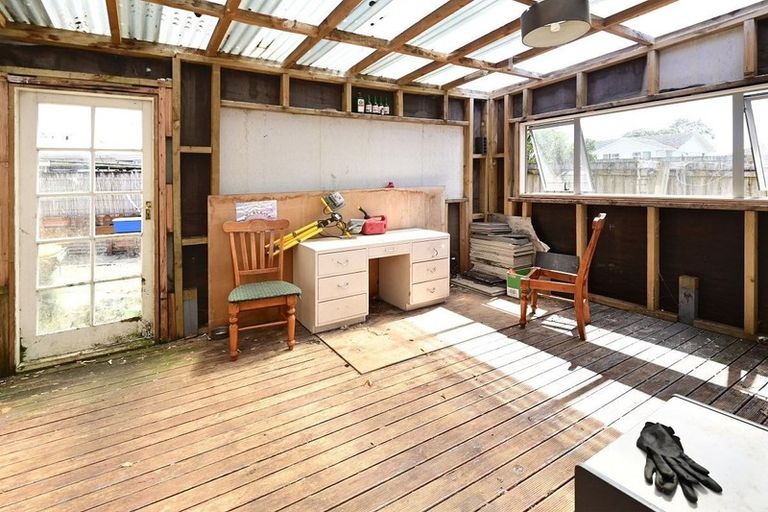 Photo of property in 18 Birdwood Road, Pukekohe, 2120