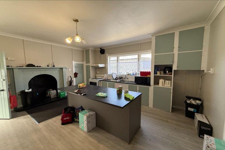 Photo of property in 8 Gurr Place, Aramoho, Whanganui, 4500