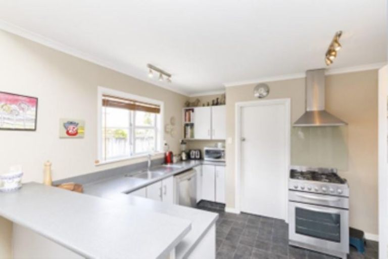 Photo of property in 10 Mere Mere Avenue, Palmerston North, 4414