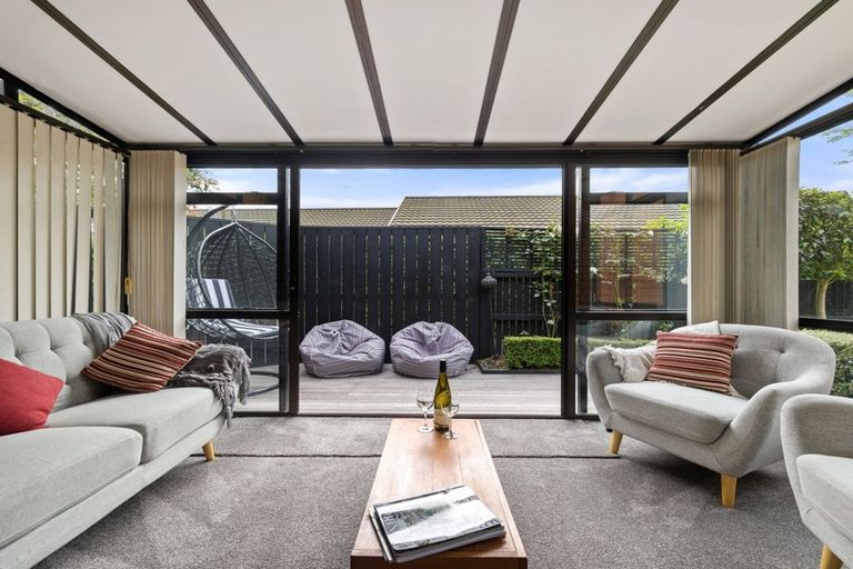 Photo of property in 3 Chatswood Place, Bishopdale, Christchurch, 8051