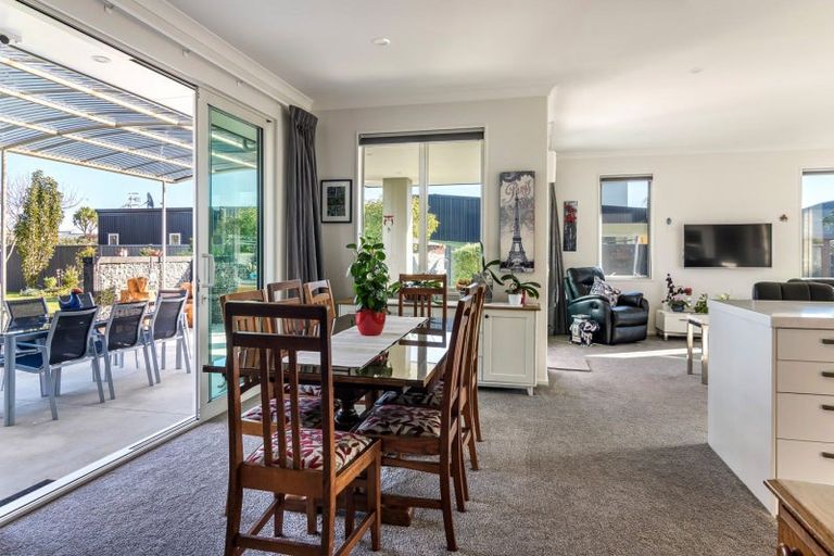 Photo of property in 10 Harold Place, Stoke, Nelson, 7011