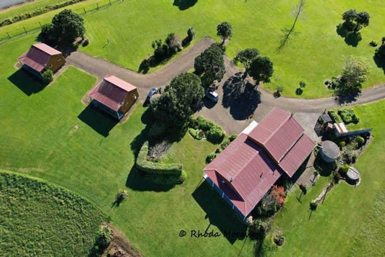 Photo of property in 986 Tinopai Road, Tinopai, Matakohe, 0593