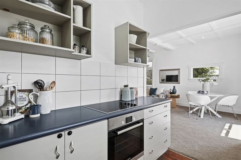 Photo of property in 1/35 Nile Road, Milford, Auckland, 0620