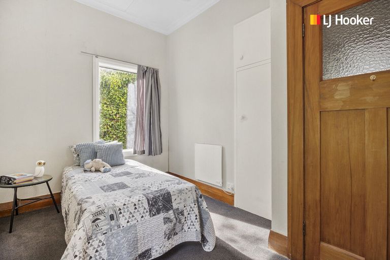 Photo of property in 32 Adderley Terrace, Ravensbourne, Dunedin, 9022