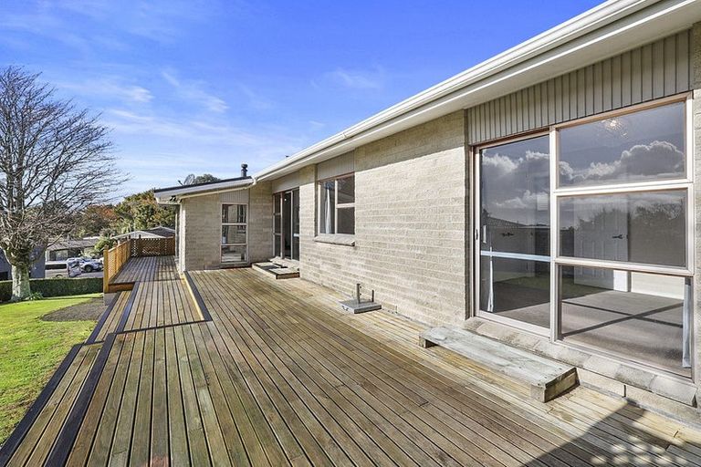 Photo of property in 15 Pukekohatu Street, Waitara, 4320